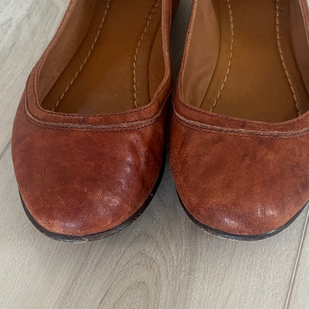 FRYE AND CO. Brown Flats - Picture 5 of 11